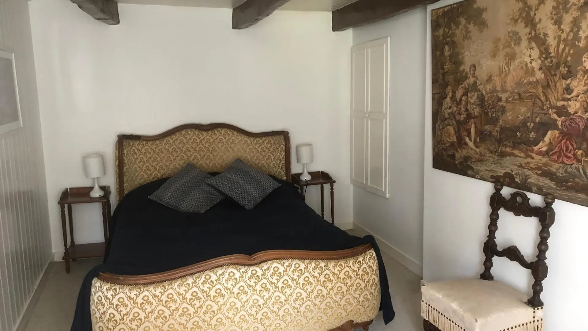 Semesterbostad Farmyard At Kerespars, 3 Houses, Sleeps 30 With Pool Leuhan