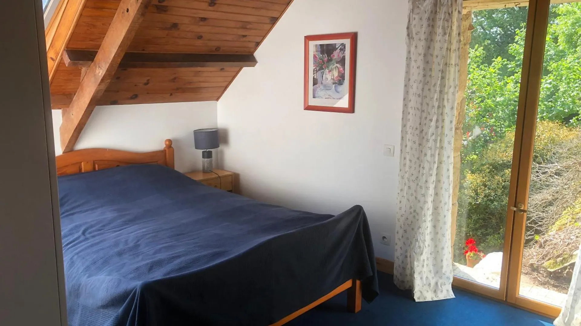 Farmyard At Kerespars, 3 Houses, Sleeps 30 With Pool Leuhan